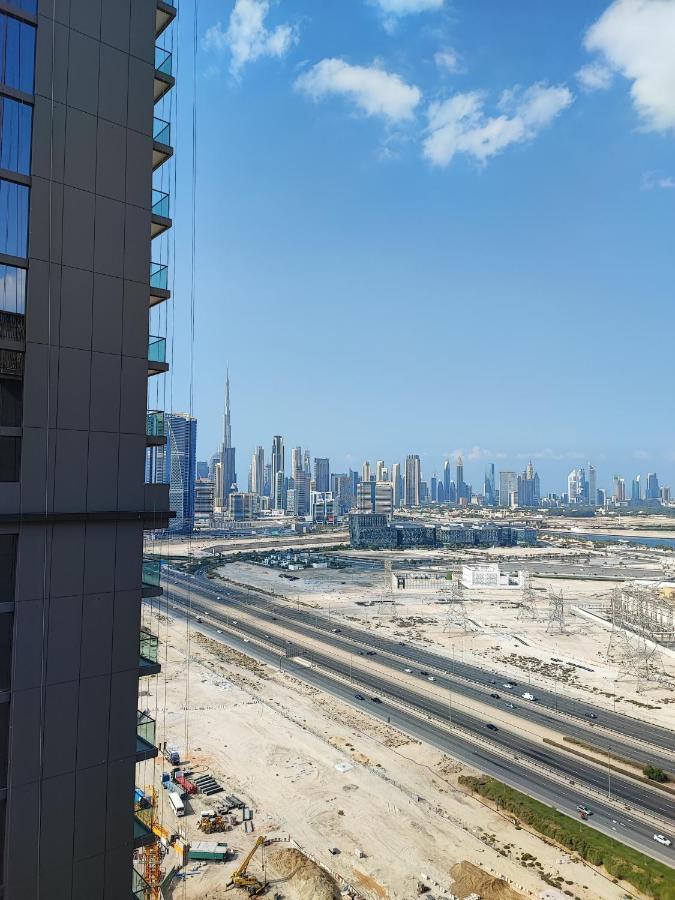 Beautiful 2 Bedroom Next To Business Bay - Sobha Creek Vista Dubái Exterior foto