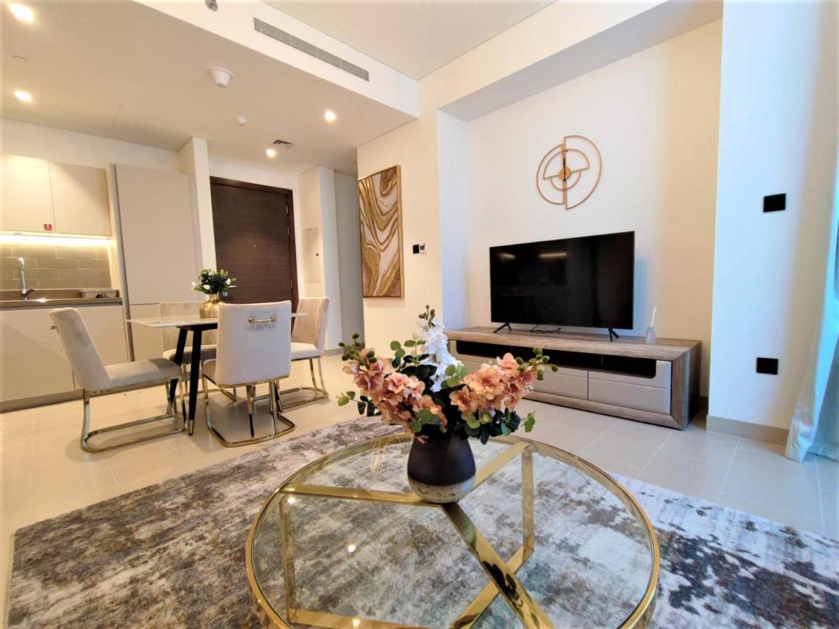 Beautiful 2 Bedroom Next To Business Bay - Sobha Creek Vista Dubái Exterior foto
