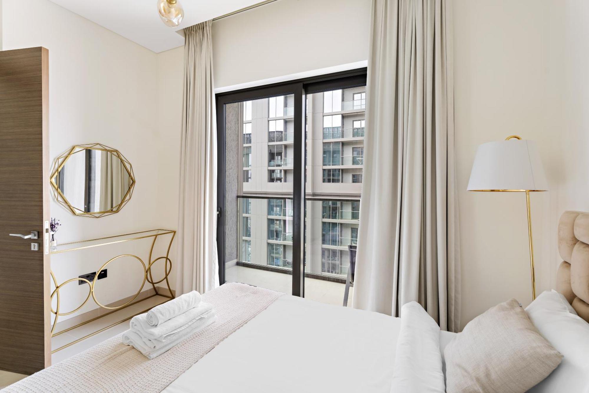 Beautiful 2 Bedroom Next To Business Bay - Sobha Creek Vista Dubái Exterior foto