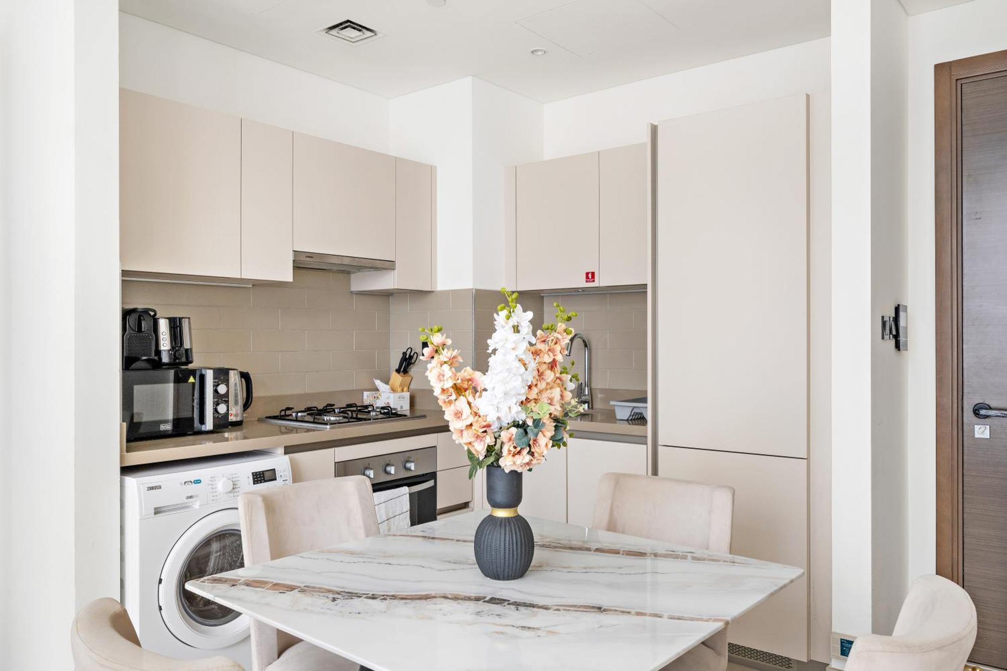 Beautiful 2 Bedroom Next To Business Bay - Sobha Creek Vista Dubái Exterior foto