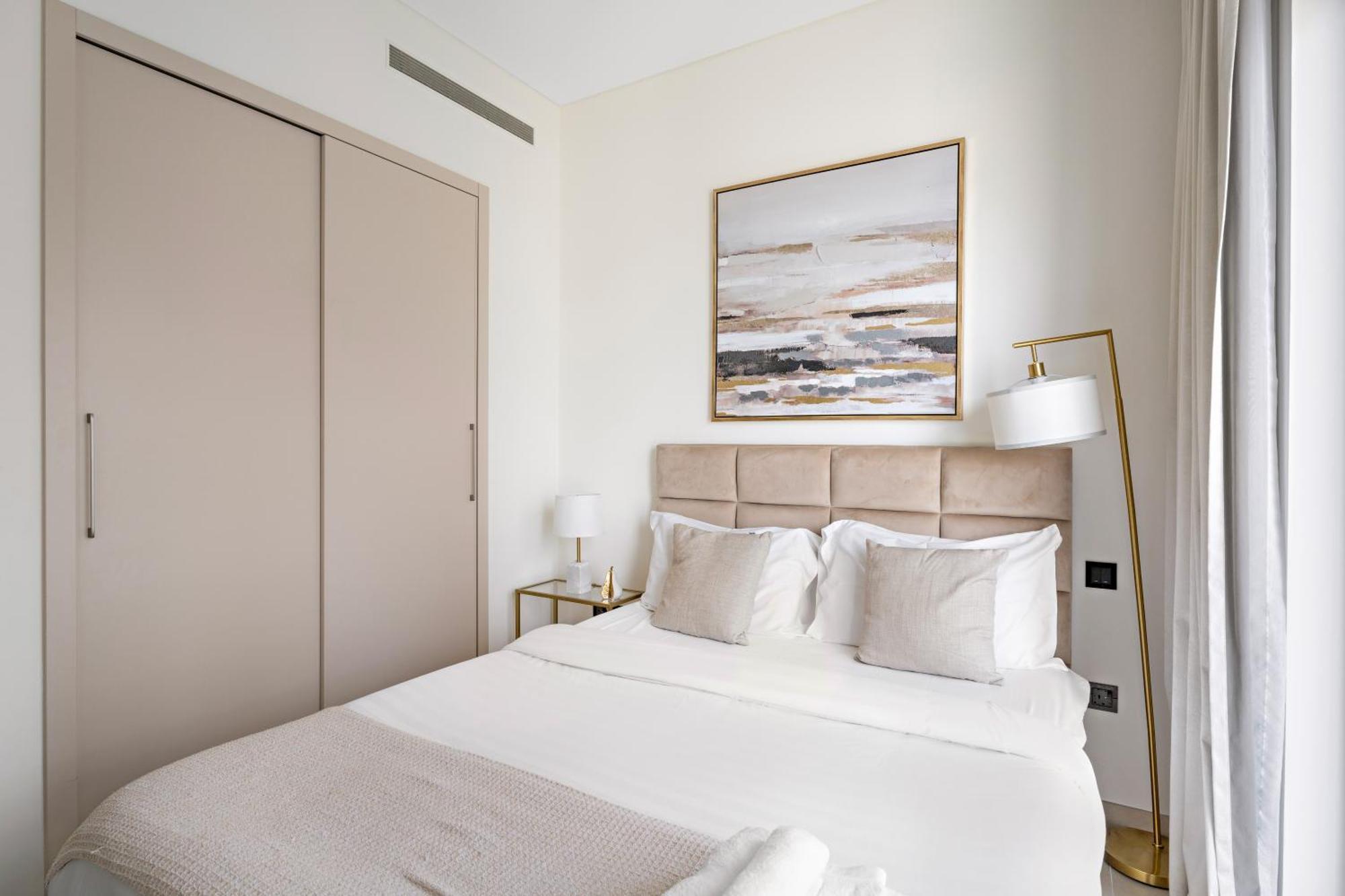 Beautiful 2 Bedroom Next To Business Bay - Sobha Creek Vista Dubái Exterior foto